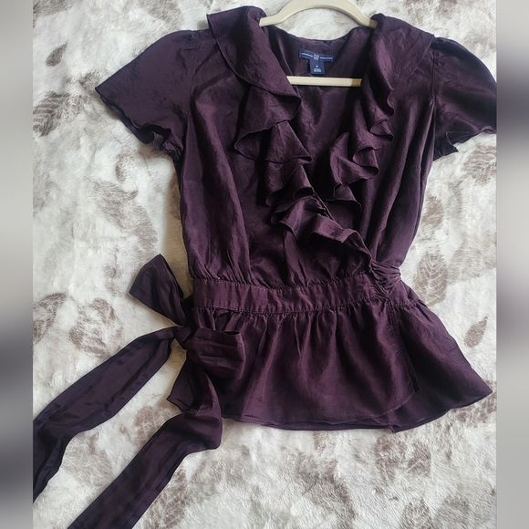 GAP Ruffled Peplum Blouse with Tie Front. Size S. Cotton & Silk - Picture 8 of 9
